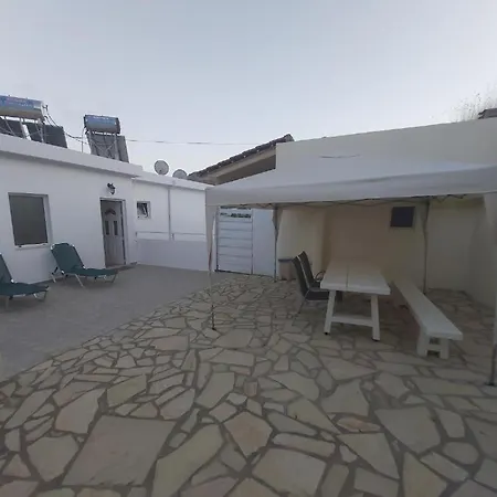 Bodikos Appartamento Pitsidia
